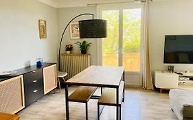Superbe Appartement 2 Chambres, Clim, Quartier Calme Entre La Mer Et Les Calanques